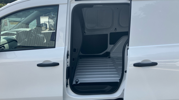 Renault Kangoo L1 Petrol ML19 TCe 130 Advance [Safety] Van - Image 5